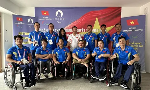 Lê Văn Công và Châu Hoàng Tuyết Loan sẽ cầm cờ cho đoàn Việt Nam tại Paralympic 2024