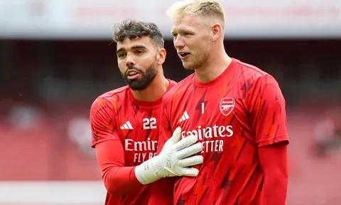 Arsenal bán thủ môn Aaron Ramsdale cho đối thủ ở Premier League