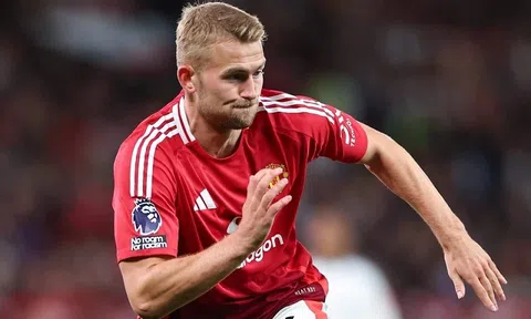 Lý do Matthijs de Ligt và Leny Yoro gia nhập Man United