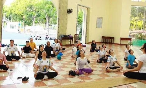 Đồng Tháp tổ chức khóa tập luyện Yoga cơ bản cho 92 học viên