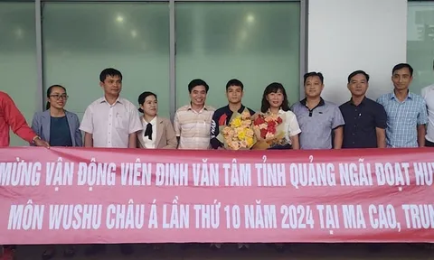 Quê nhà Quảng Ngãi đón và vinh danh võ sĩ Đinh Văn Tâm