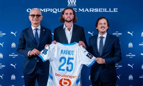Tiền vệ Adrien Rabiot trở lại Ligue 1