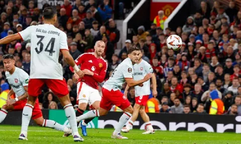 Man United "sảy chân" ở trận mở màn Europa League