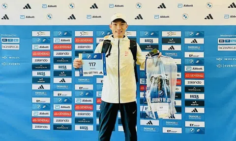 Hoàng Nguyên Thanh tích lũy kinh nghiệm trên đường chạy Berlin Marathon 2024