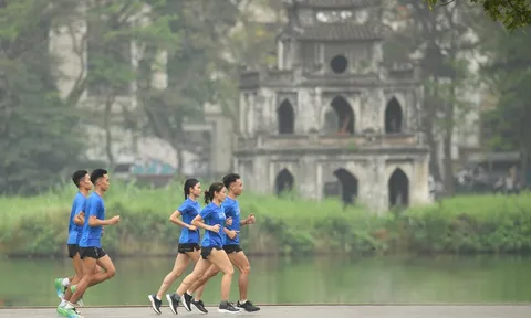 Hơn 18.000 vận động viên tham dự Standard Chartered Marathon Di sản Hà Nội 2024