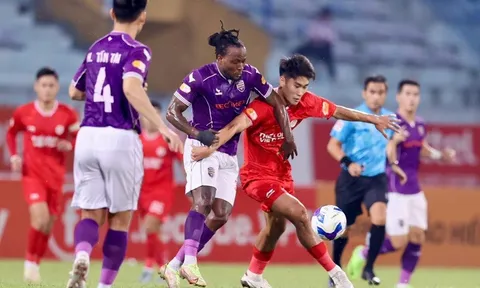 Vòng 5 V.League 2024-2025: Becamex Bình Dương bại trận dù được chơi hơn người