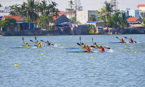 Khởi tranh giải Đua thuyền Rowing và Canoeing vô địch quốc gia năm 2024