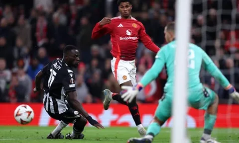 Vòng 4 Europa League: Man United giành chiến thắng đầu tiên
