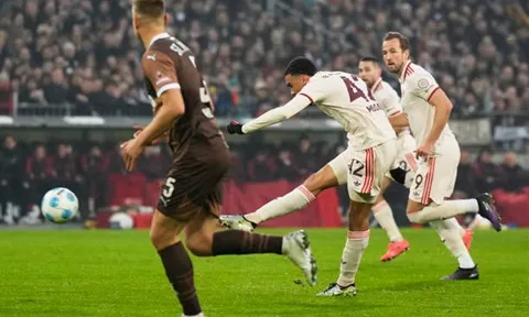 Bayer Leverkusen ôm hận trên sân khách, Bayern Munich củng cố ngôi đầu