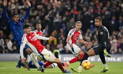 Chelsea khiến Arsenal không thắng trận thứ tư liên tiếp