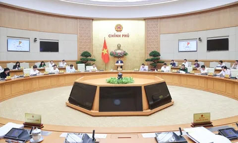 Chú trọng các lĩnh vực văn hoá, xã hội, môi trường; xây dựng chính sách thu hút du lịch