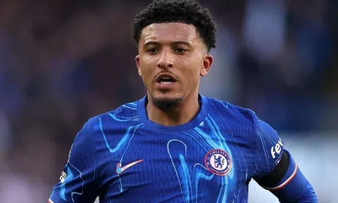 Jadon Sancho báo tin vui cho Chelsea