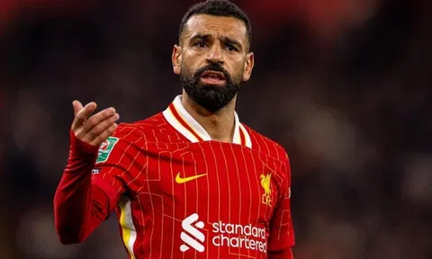 Huấn luyện viên Arne Slot lên tiếng sau phát biểu tranh cãi của Mohamed Salah