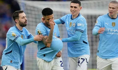 Huấn luyện viên Pep Guardiola muốn mua thêm 2 cầu thủ trong tháng Giêng