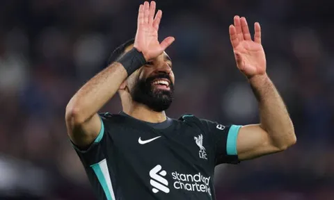 Salah lập 2 kỷ lục sau trận thắng đậm của Liverpool