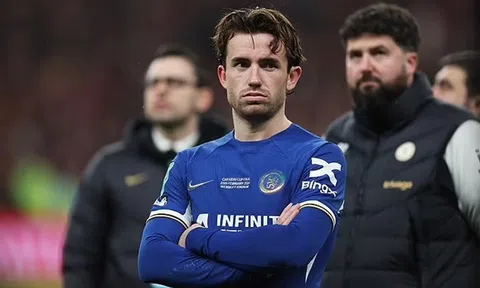 Chelsea bất lực với Ben Chilwell, được chào mua lại “người thừa”