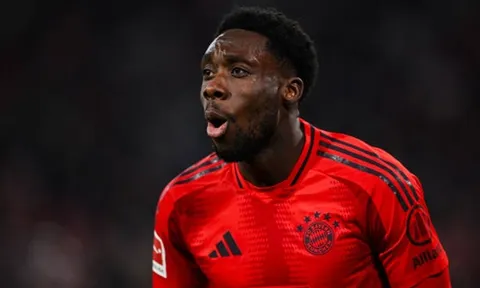 Bayern Munich sắp "trói chân" Alphonso Davies bằng hợp đồng mới