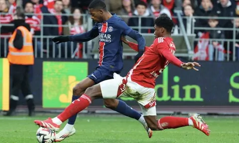 Tiền đạo Ousmane Dembele lập hat-trick trong chiến thắng đậm của PSG