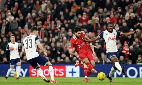 Liverpool đoạt vé chung kết Cúp Liên đoàn Anh sau trận thắng đậm Tottenham