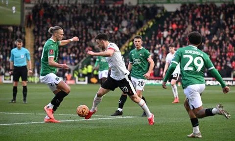 Vòng 4 FA Cup: Liverpool và Tottenham cùng thua sốc