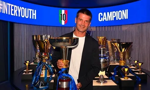 Huyền thoại Inter Milan ngồi “ghế nóng” Parma