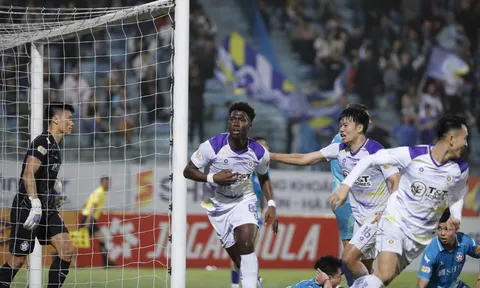 Vòng 15 V.League 2024-2025: Hà Nội lên ngôi nhì bảng sau màn lội ngược dòng