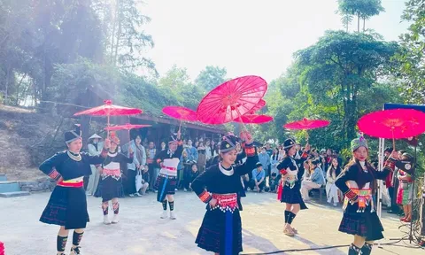 Tuổi trẻ với văn hóa truyền thống