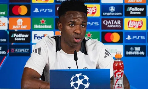 Vinicius muốn ký hợp đồng mới với Real Madrid