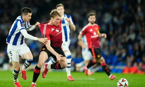 Lượt đi vòng 1/8 Europa League: Man United đánh rơi chiến thắng, Lazio thắng kịch tính