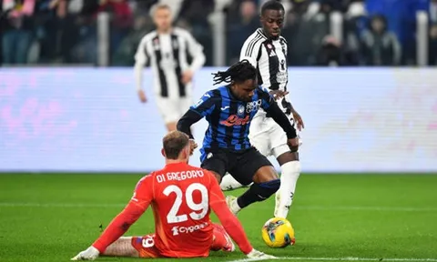 Vòng 28 Serie A: Juventus thua đậm, Napoli thắng trở lại