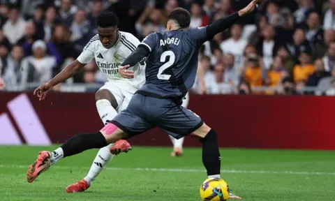 Vòng 27 La Liga: Real Madrid giải hạn, Atletico thua khó tin
