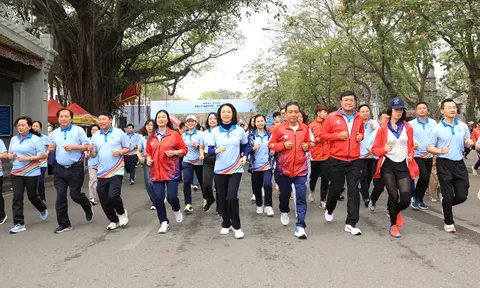 Phát động Ngày chạy Olympic vì sức khỏe toàn dân và giải Chạy Báo Hànộimới mở rộng - Vì hòa bình 2025