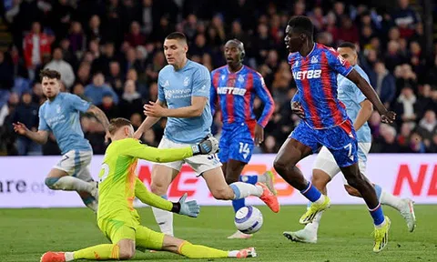 Nottingham hụt hơi trong cuộc đua giành vé dự Champions League