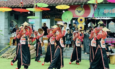 Nhiều hoạt động đặc sắc với chủ đề "Bác Hồ với cộng đồng các dân tộc Việt Nam"