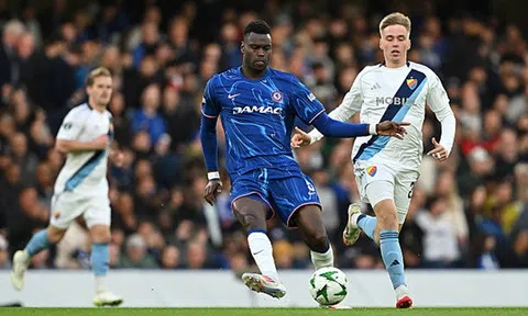 Chelsea gặp Betis ở chung kết Conference League