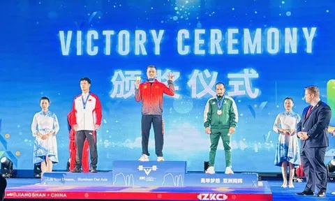 Giải Cử tạ vô địch châu Á 2025: Đô cử Lại Gia Thành giành huy chương vàng