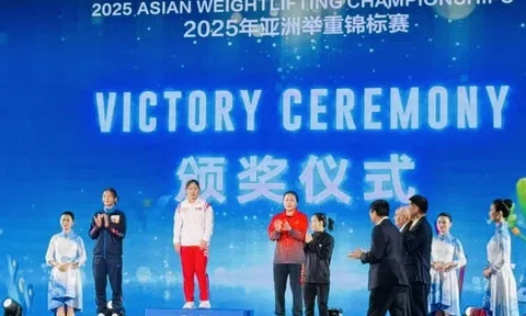 Giải Cử tạ vô địch châu Á 2025: Lực sĩ Quàng Thị Tâm giành huy chương đồng