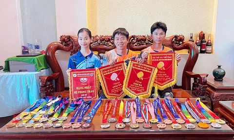 Chuyện về gia đình đam mê bóng bàn ở phố núi