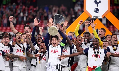 Brennan Johnson ghi bàn, Tottenham vô địch Europa League