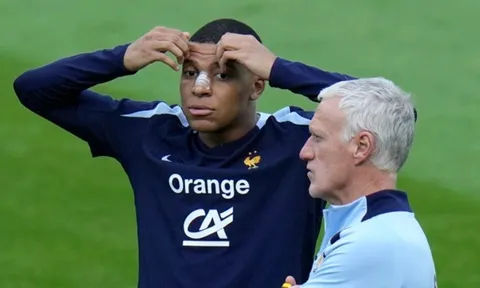 Huấn luyện viên Didier Deschamps tin Kylian Mbappe có thể giành Quả bóng Vàng 2025