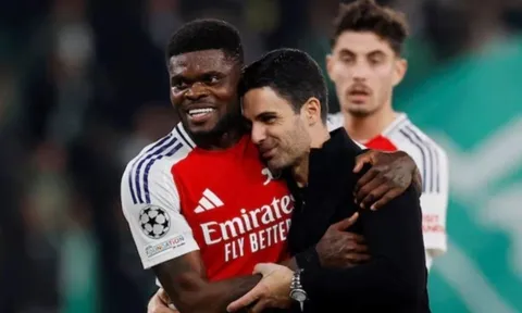 Thanh lọc đội hình, Arsenal chia tay với 17 cầu thủ
