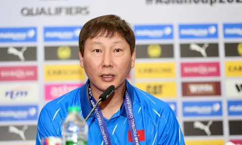 Huấn luyện viên Kim Sang-sik: Tuyển Việt Nam đã sẵn sàng, quyết giành chiến thắng trước Malaysia tại “chảo lửa” Bukit Jalil