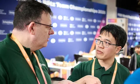 Giải vô địch cờ Nhanh và cờ Chớp đồng đội thế giới 2025: Lê Quang Liêm giành huy chương vàng cá nhân bàn 4