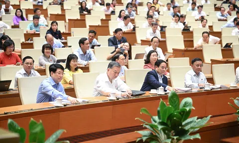 Quốc hội chính thức thông qua Nghị quyết sửa đổi, bổ sung một số điều của Hiến pháp năm 2013