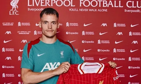 Liverpool công bố bản hợp đồng kỷ lục Premier League với Florian Wirtz