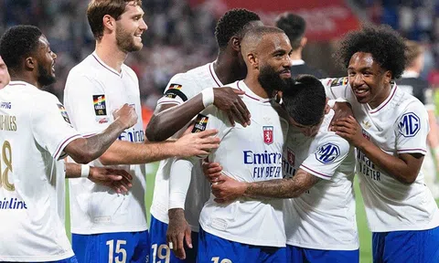 Khủng hoảng tài chính, câu lạc bộ Lyon bị giáng xuống Ligue 2