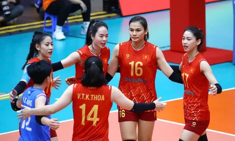 Tuyển Việt Nam thẳng tiến vào bán kết Giải Bóng chuyền nữ quốc tế VTV Cup 2025