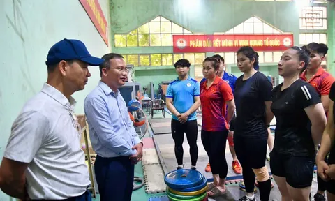 Phó Cục trưởng Cục Thể dục thể thao Việt Nam thăm và làm việc tại Trung tâm Đào tạo vận động viên cấp cao Quốc gia