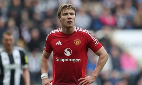 Tiền đạo Rasmus Hojlund chốt tương lai