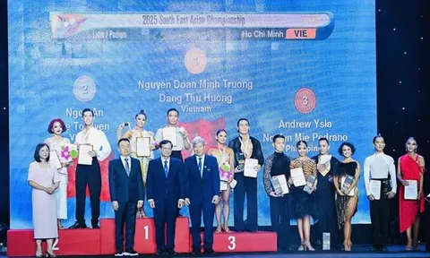 Cặp đôi Phan Hiển - Thu Hương giành 3 huy chương vàng tại Giải Khiêu vũ Thể thao Đông Nam Á 2025